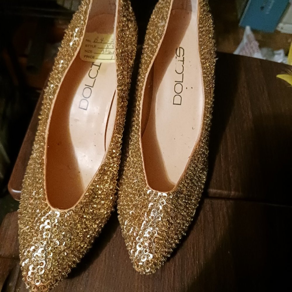 Dolcis women 7.5 shoes.  Gold Cinderella style